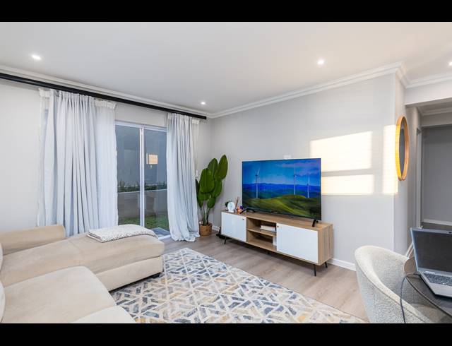 3 BEDROOM APARTMENT TO LET IN SUNNINGDALE